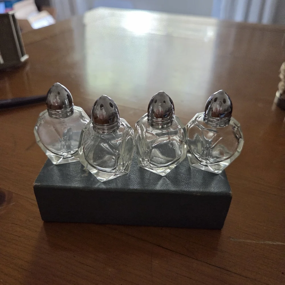 Vintage Never Used In Original Box Salt/Pepper Shakers Made In Japan